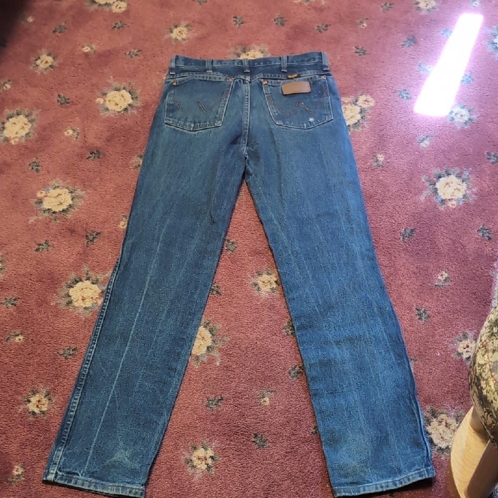 Wrangler Men's Classic Straight Blue Jeans